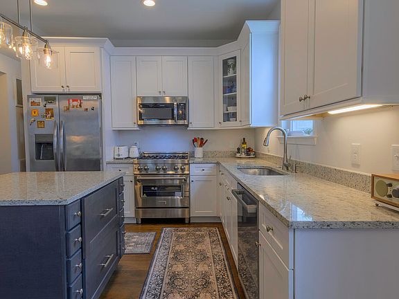 5th image of 59 Chamberlain Loop