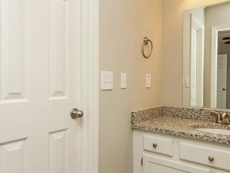 3920 Calumet Dr — Photo 12