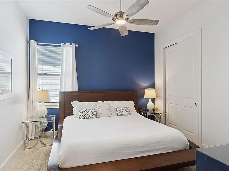 7423 Sparkling Ct — Photo 17