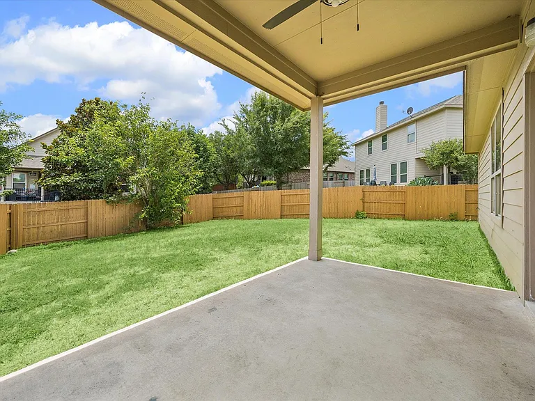 Maiden Grass Dr — Photo 37