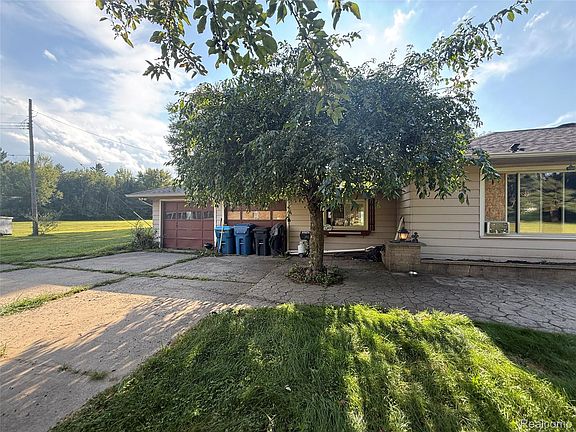 2nd image of 6526 State Rd