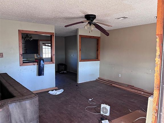 5th image of 24926 N County Rd #3170