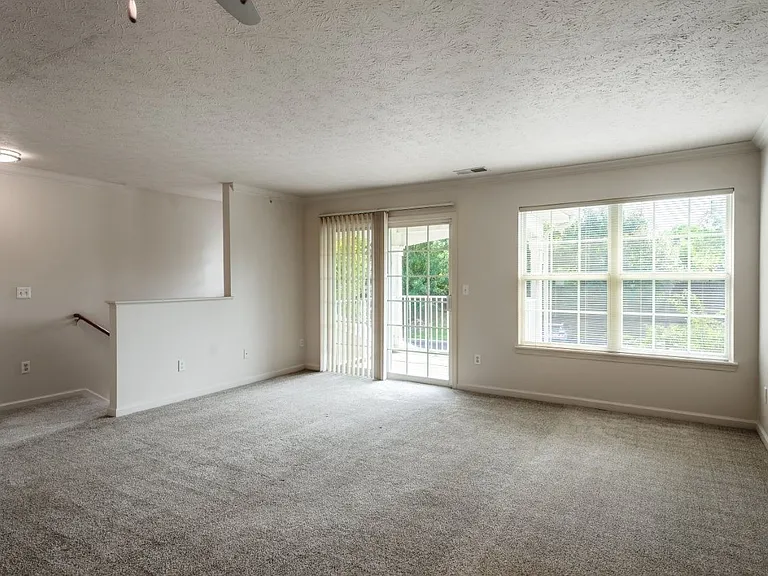 The Lakes of Beavercreek Apartment Homes — Photo 9