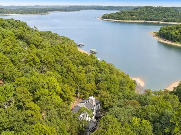 15 Dearhurst Rd, Rogers, AR 72756