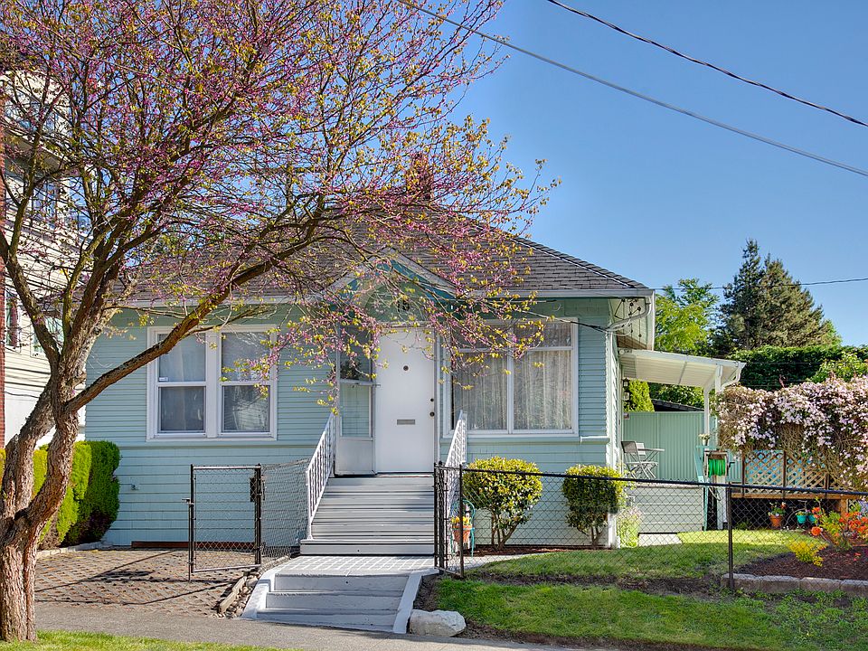 Queen Anne Gem Top of Hill