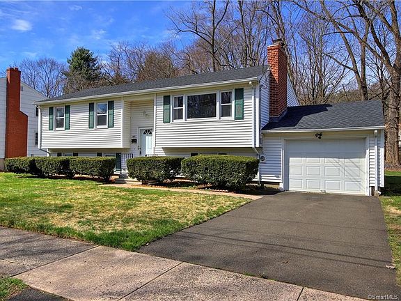 2nd image of 185 Brentwood Dr