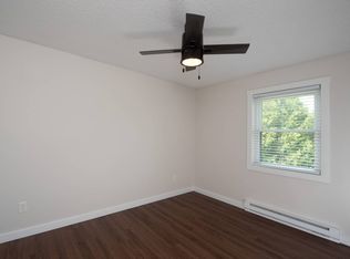 8 Kirby Rd #D, Saratoga Springs, NY 12866