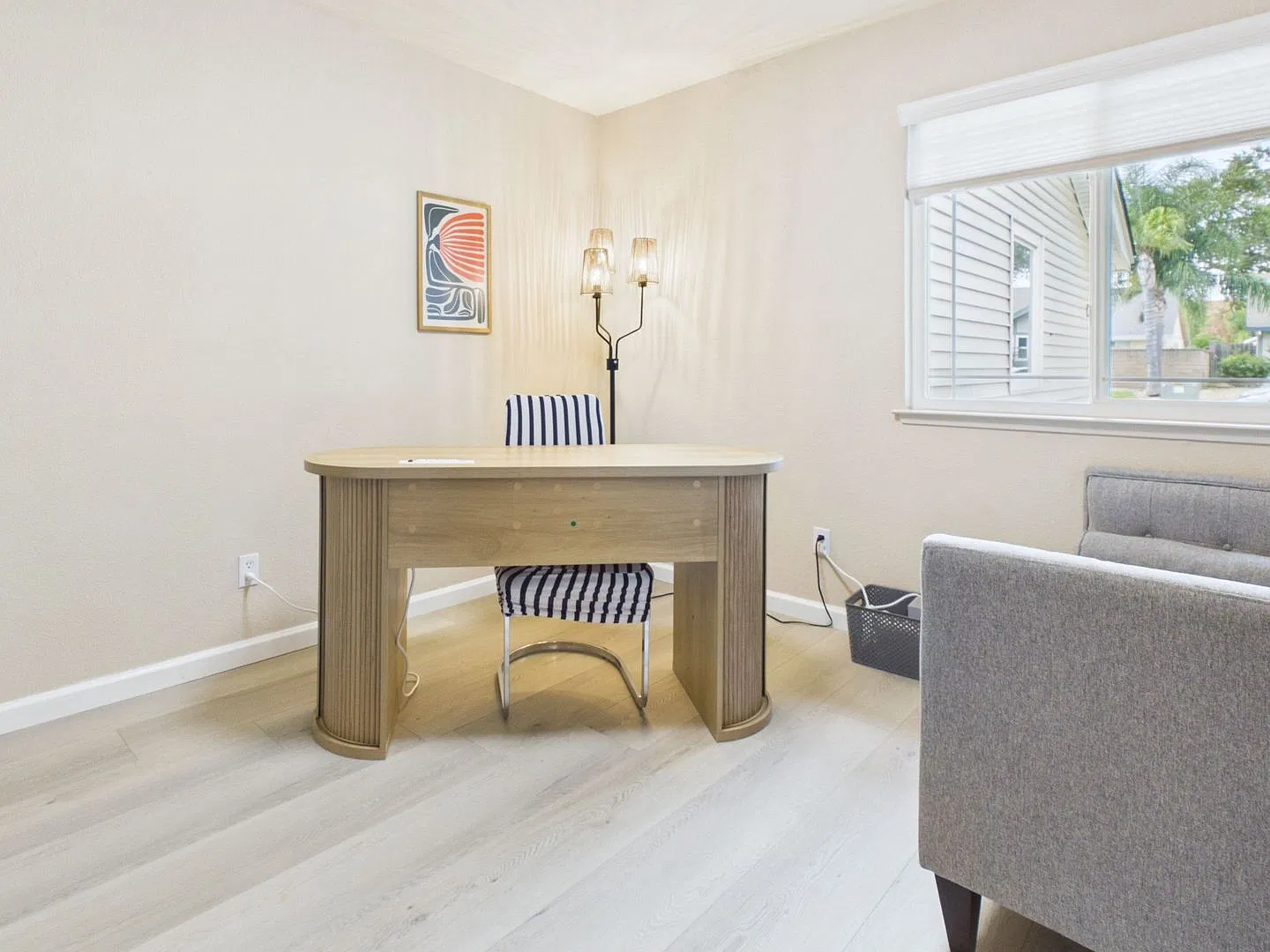 Furnished Single-story 3Bd/2Ba near Sutter Roseville with a office and garden — Photo 2