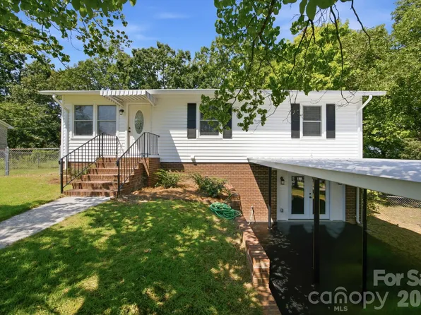1720 Valwood St, Kannapolis, NC 28083