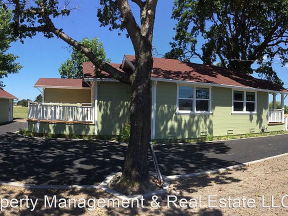 3rd image of 220 Helman Ln