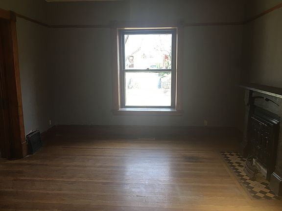 5th image of 4008 Campbell St