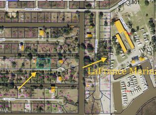 10028 E Bayou Rd, Bay Saint Louis, MS 39520