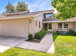 385 W Charlwood Ct, Boise, ID 83706