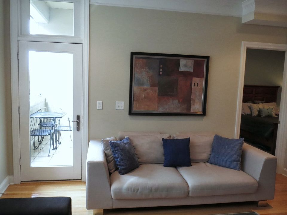 1st image of 2929 McGee Trfy APT 201