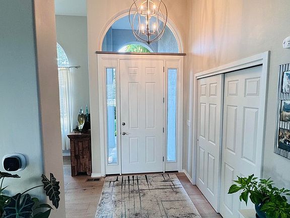 2nd image of 8008 Sunrise Cir