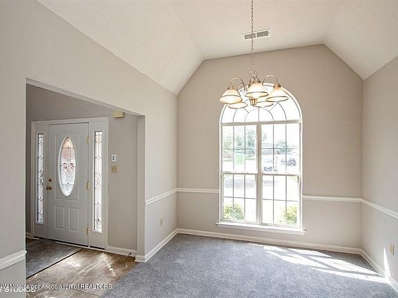 5th image of 9255 Lakeshore Dr