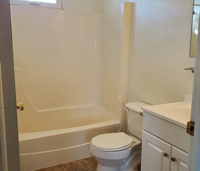 303 Juniper Ln — Photo 5