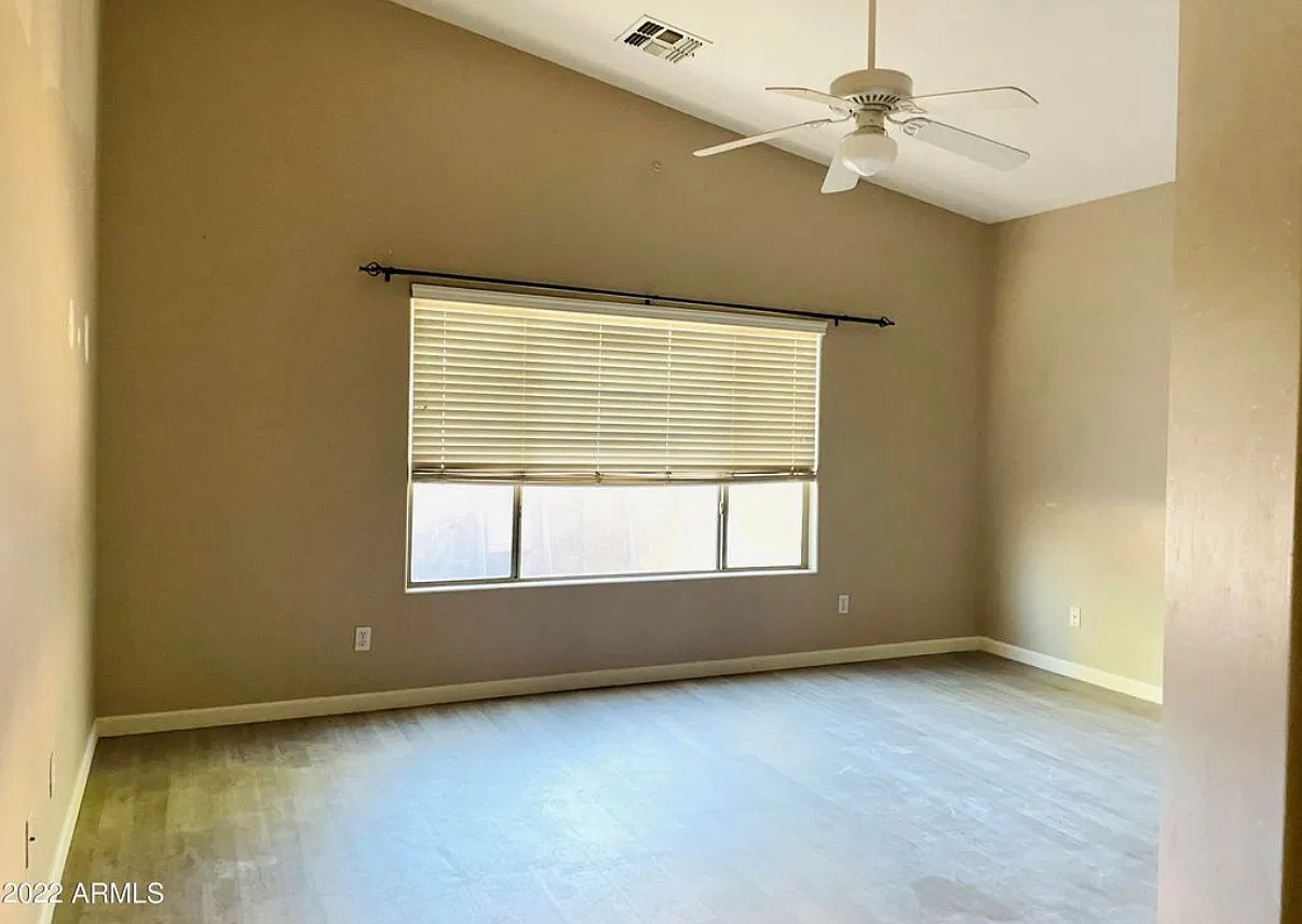 4 bed, 1711 sqft, $2,200 — Photo 3