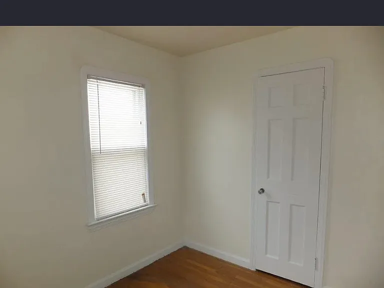 9403 Beech Ave — Photo 5