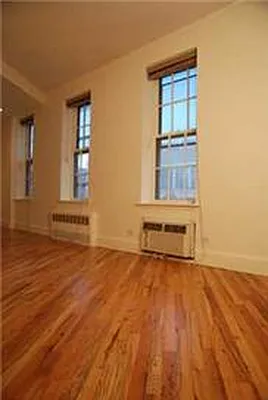 Rented by Buchbinder & Warren | media 21