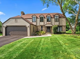21 Southgate Crse, Saint Charles, IL 60174
