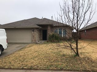 4305 Snowy Owl Dr, Norman, OK 73072