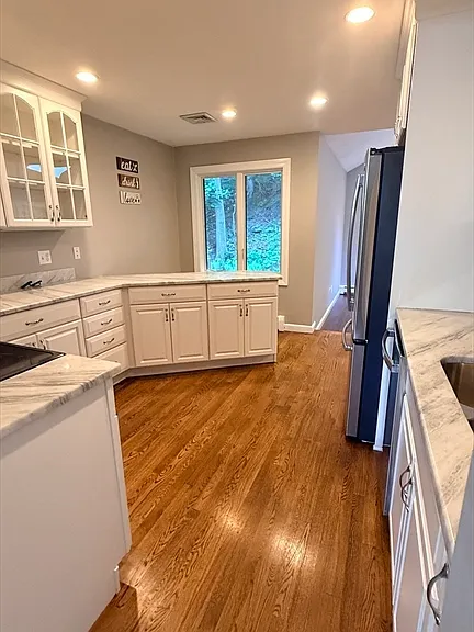 22 Grove Pl #6 — Photo 8
