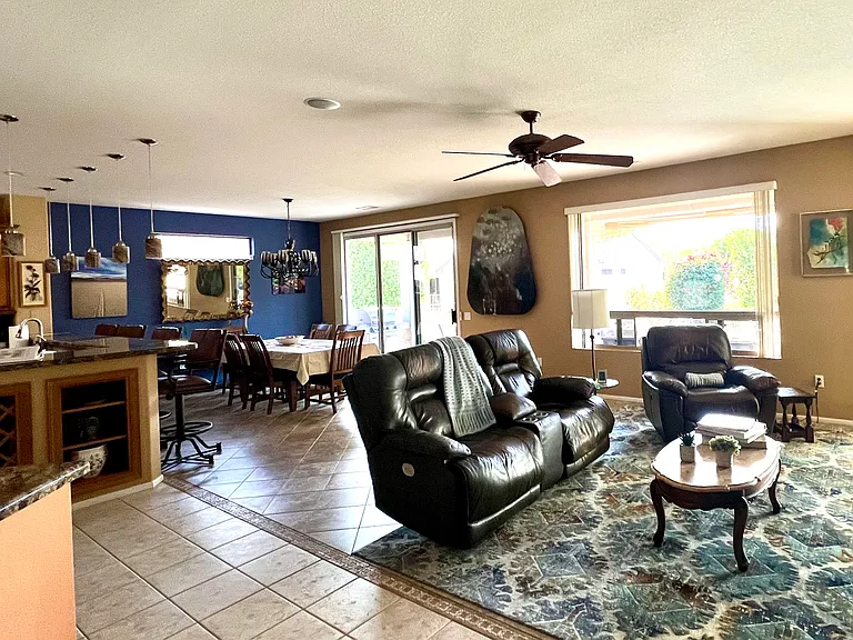 15847 W Bridgewood Dr — Photo 5