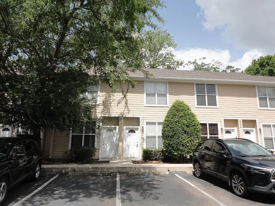 3584 SW 30th Way #129