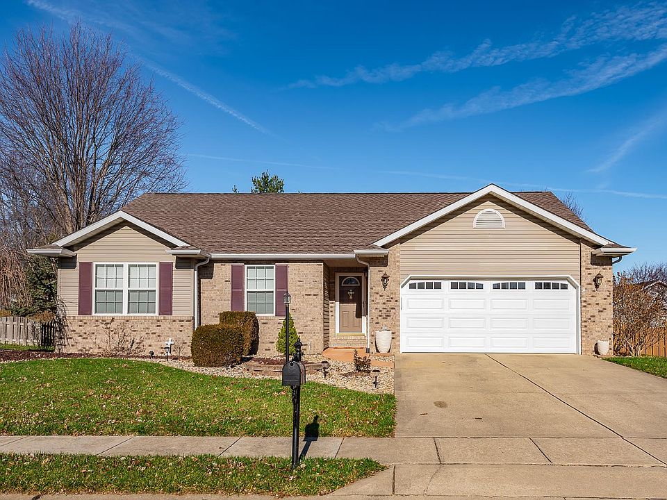 1st image of 6823 Stoney Creek Dr