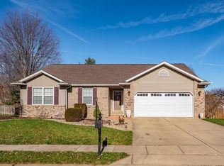 6823 Stoney Creek Dr, Edwardsville, IL 62025