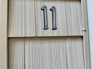 11 Valley Rd, Bayville, NY 11709