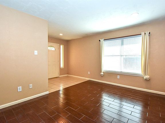 5th image of 7215 Kransburg Ranch Dr