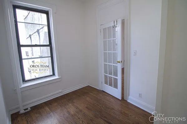 Rented by City Connections Realty | media 12