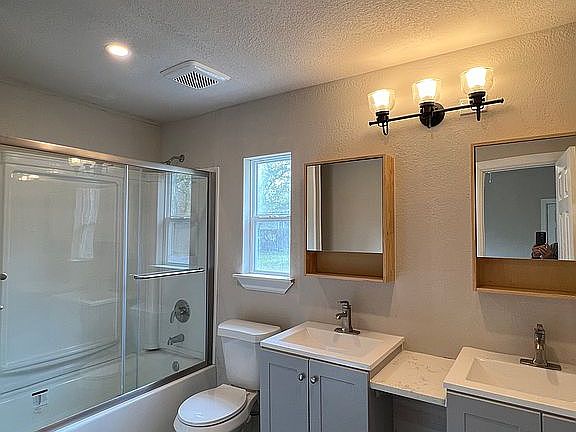 4th image of 3427 Caddo St
