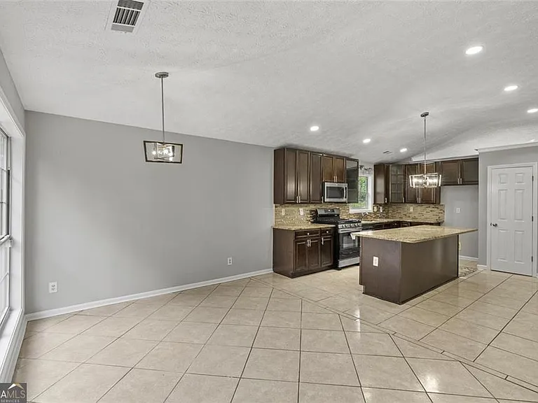 4680 Sterling Oaks Ct — Photo 13