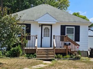 407 12th St SE, Austin, MN 55912