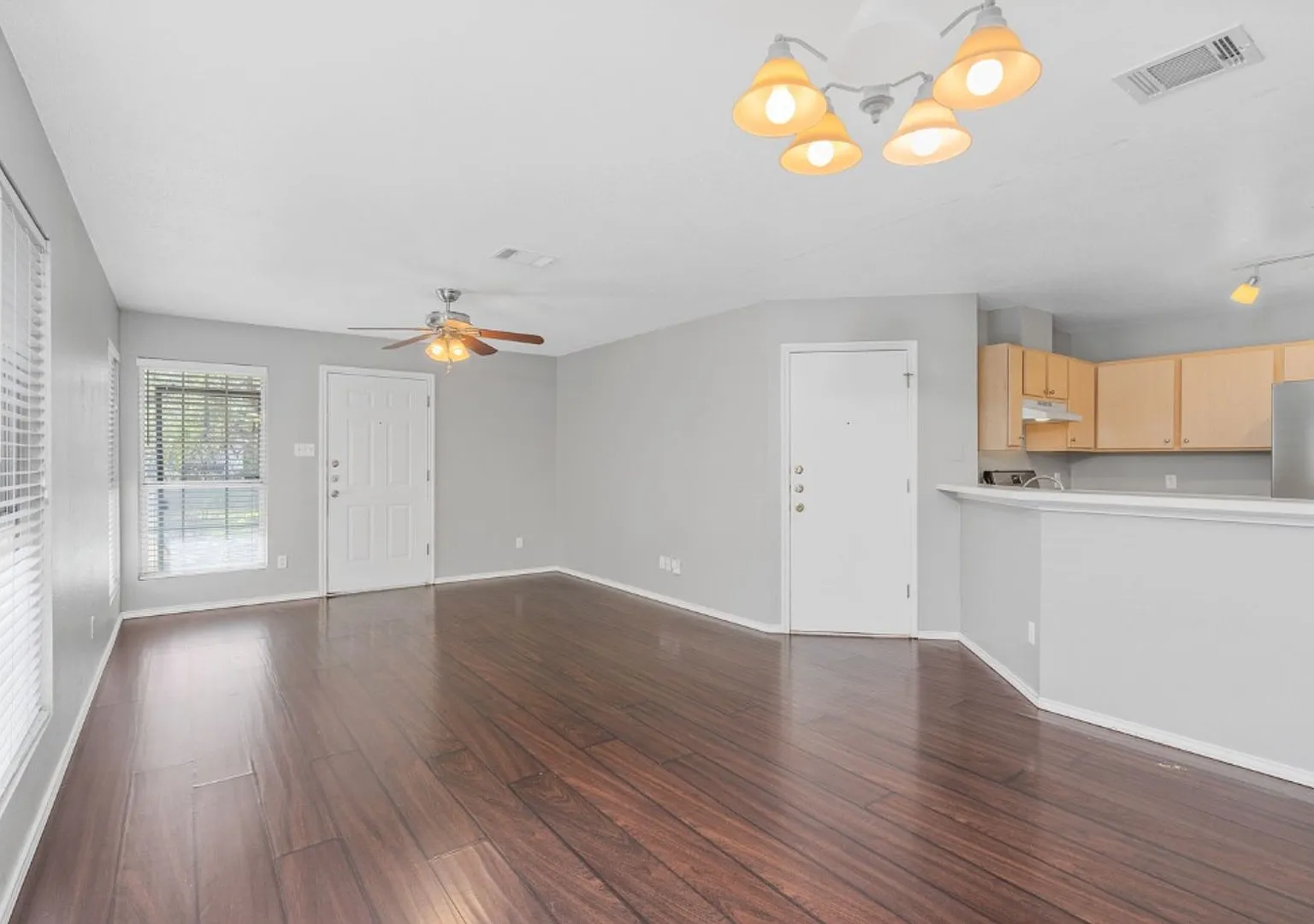 7228 Aldea Drive, Unit B — Photo 4