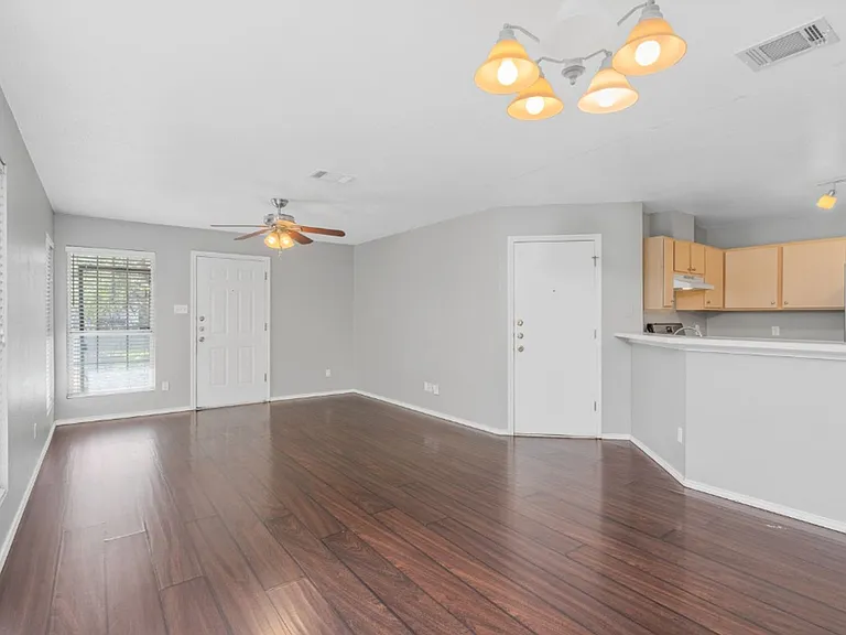7228 Aldea Dr #B — Photo 4