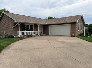 804 Birchwood Cir, Maryville, MO 64468