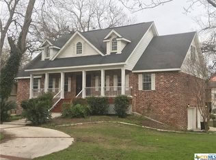 303 Paseo Del Rio, Seguin, TX 78155