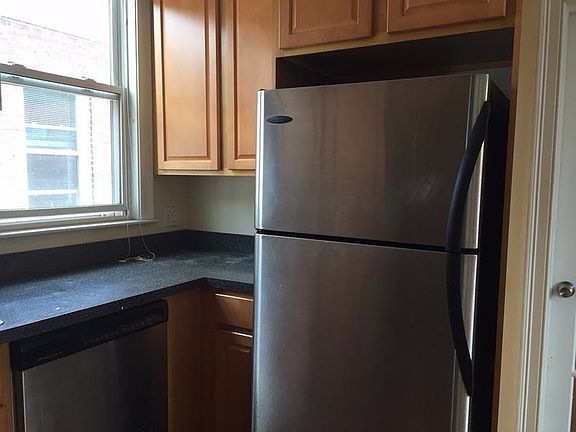 2nd image of 8 Chestnut Hill Ave