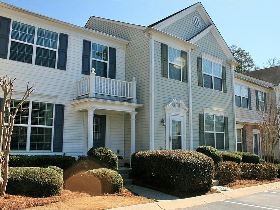 2nd image of 934 Prestwyck Ct