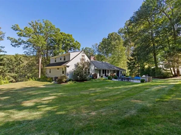 50 Kitchel Road, Mount Kisco, NY 10549