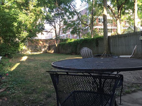 2nd image of 127 Ashland Ave #3