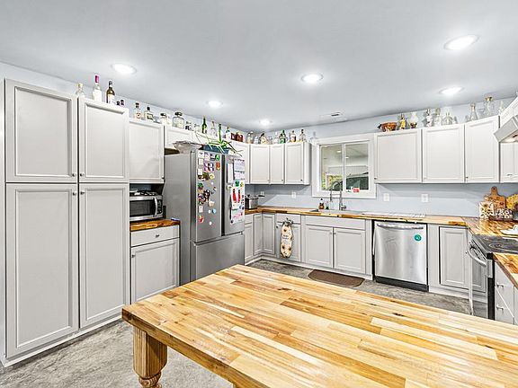 4th image of 3365 Pea Ridge Rd