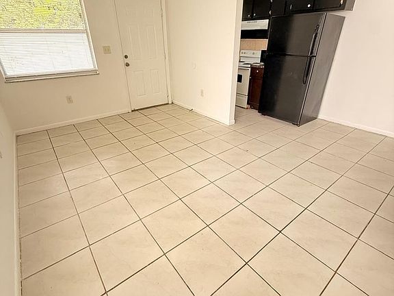 2nd image of 2216 Johnson St APT 5