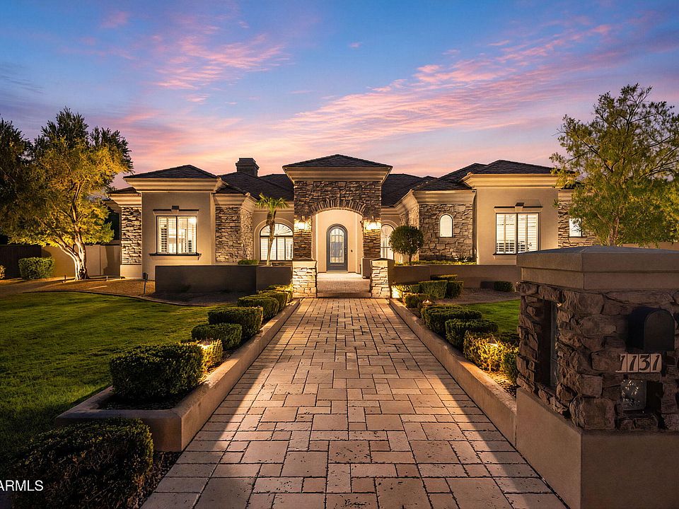 1st image of 1131 E DESERT Court