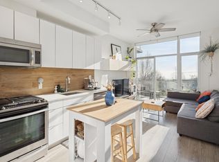 200 Nelsons Cres #208, New Westminster, BC V3L 0H4