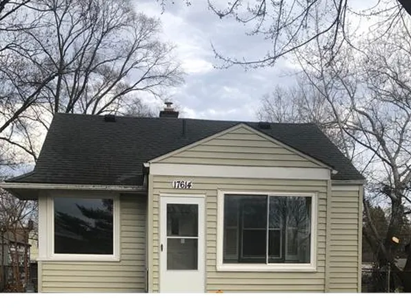 17614 Brady, Redford, MI 48240